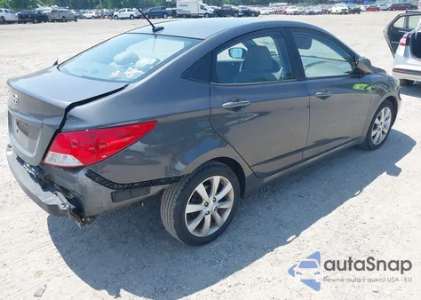 2013 Hyundai Accent Gls z USA, uszkodzony, nr VIN KMHCU4AE7DU424756